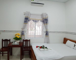 Гостиница Hai Phuong Tuyen Guesthouse  Дуонг-Донг